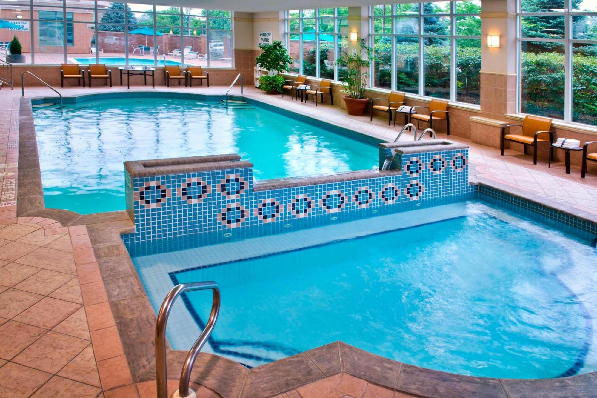 Courtyard By Marriott Niagara Falls Exterior photo
